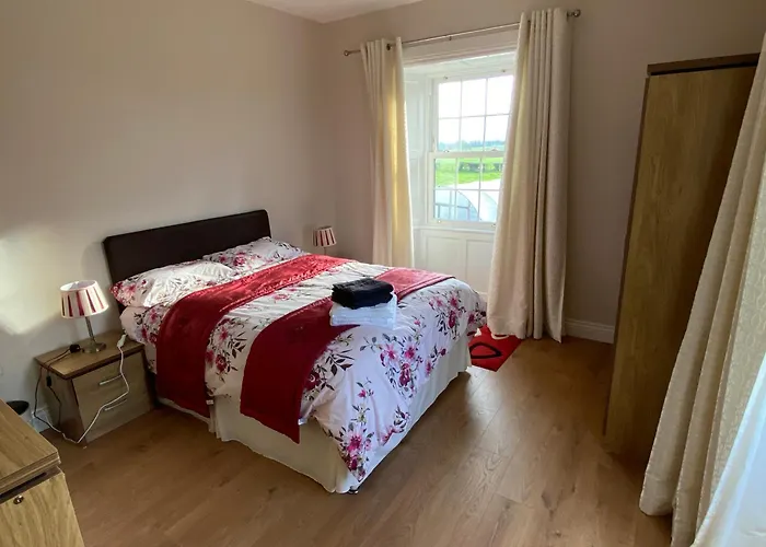 Portinaghy House Bed & Breakfast *